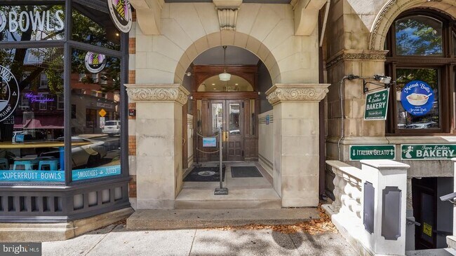 Building Photo - 22 N Main St