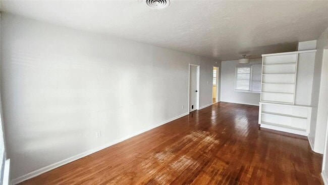 Building Photo - 2609 NW 49th St