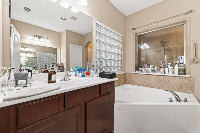 Building Photo - 26734 Eagle Park Ln