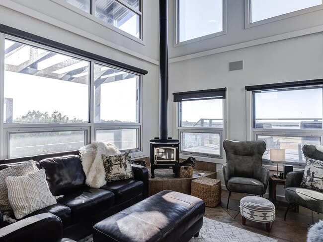 Building Photo - 46 Bonita Vista Dr