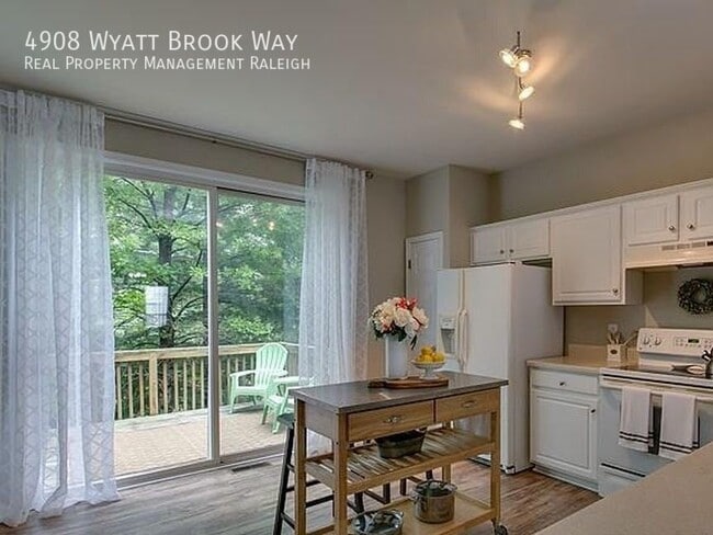 Building Photo - 4908 Wyatt Brook Way