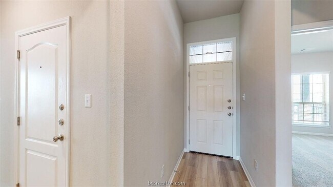 Building Photo - 6335 Spartan Dr