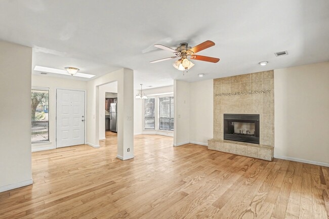 Building Photo - 2003 Stone Marten Dr