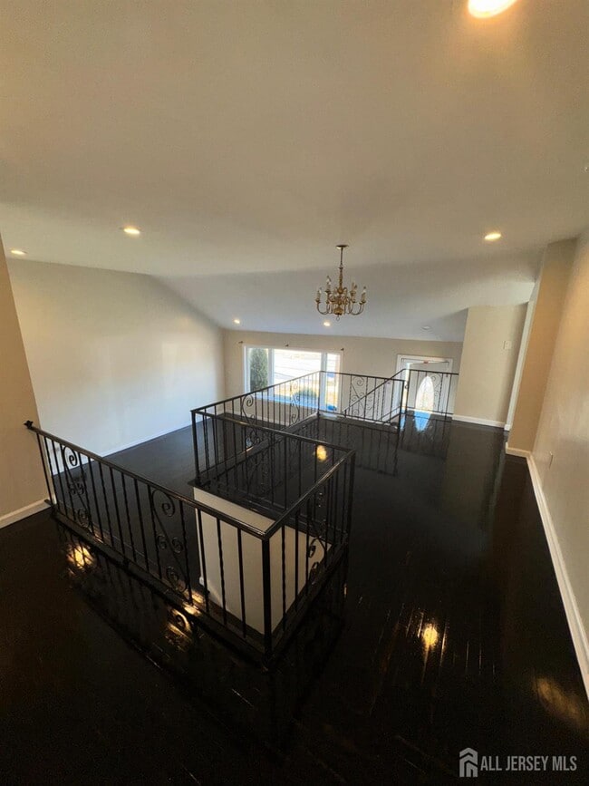 Building Photo - 1108 Frank St