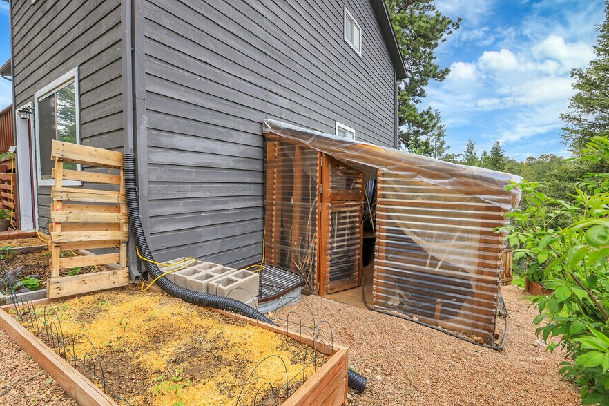 Building Photo - 30273 Conifer Rd