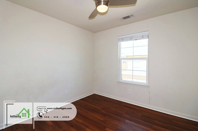 Building Photo - 2359 Shining Star Way