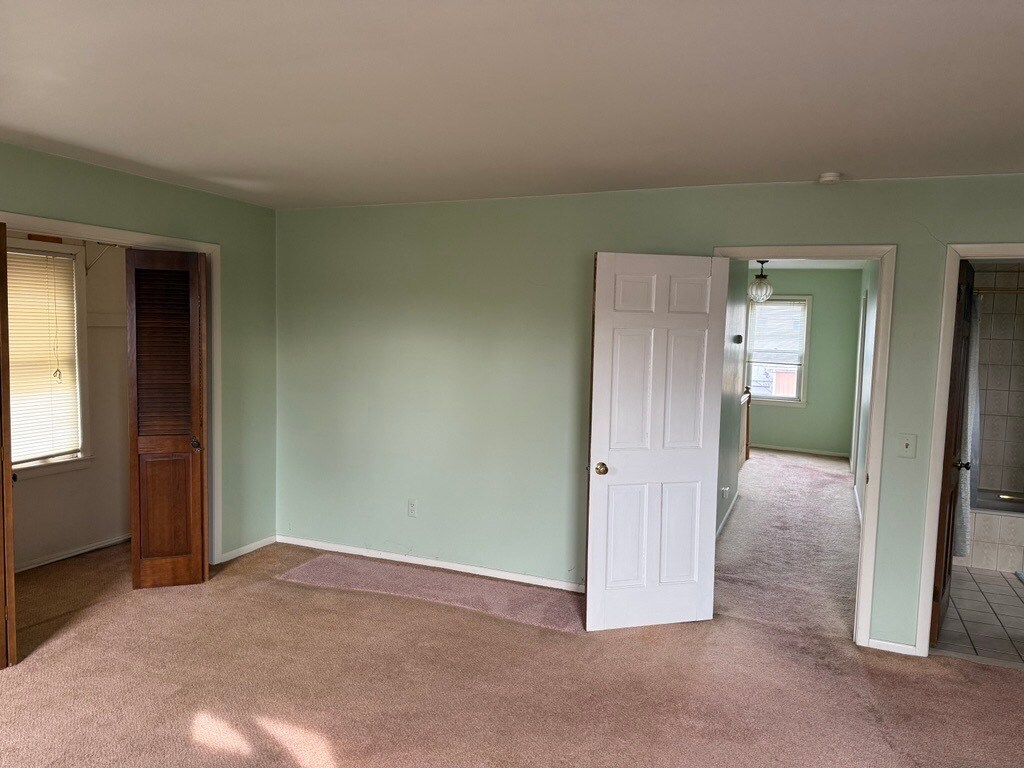 Building Photo - 139 Lincoln Hwy