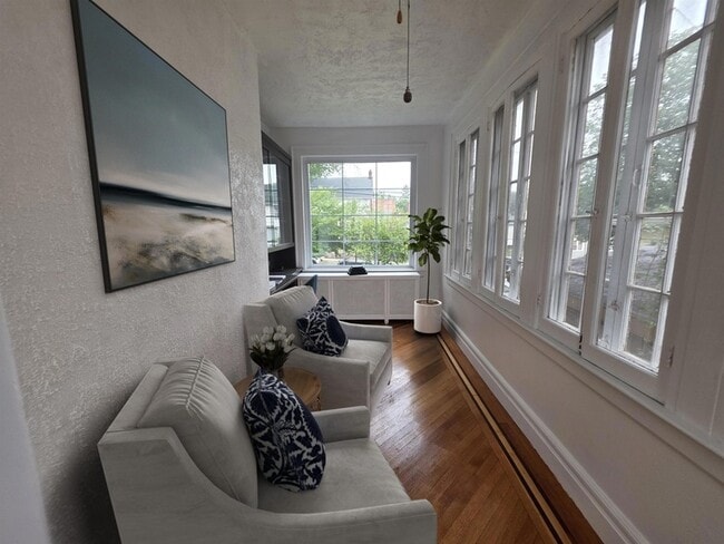 Building Photo - 86 Keer Ave