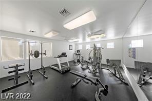 Building Photo - 950 Seven Hills Dr