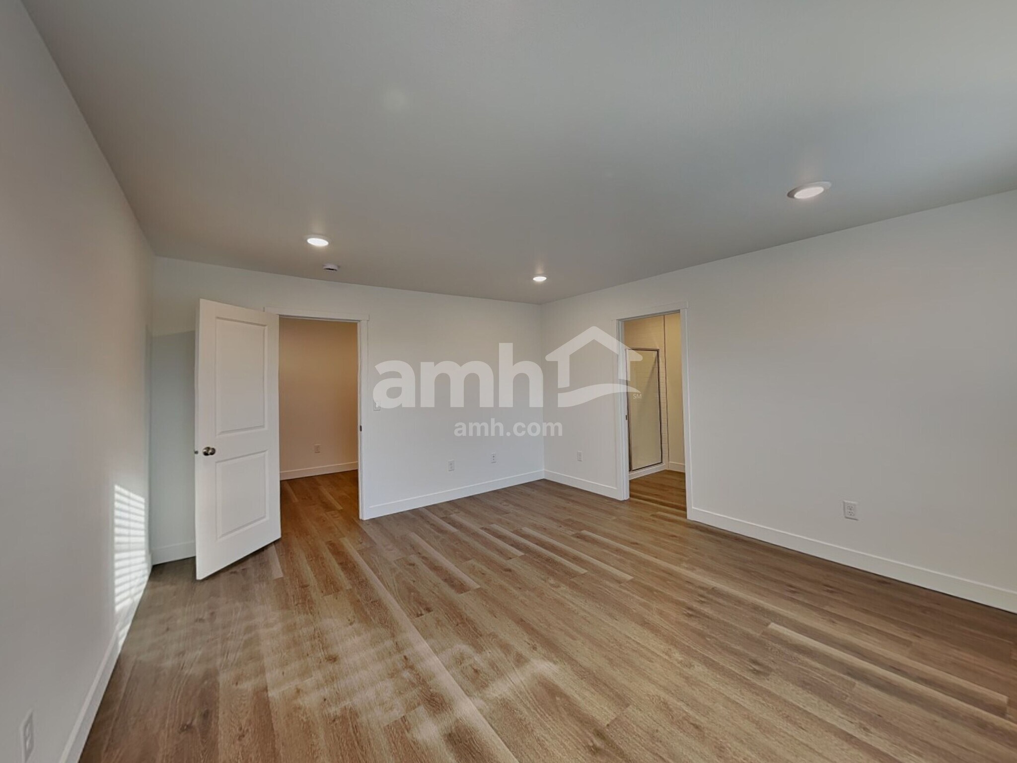 Building Photo - 4757 85th Ave NE