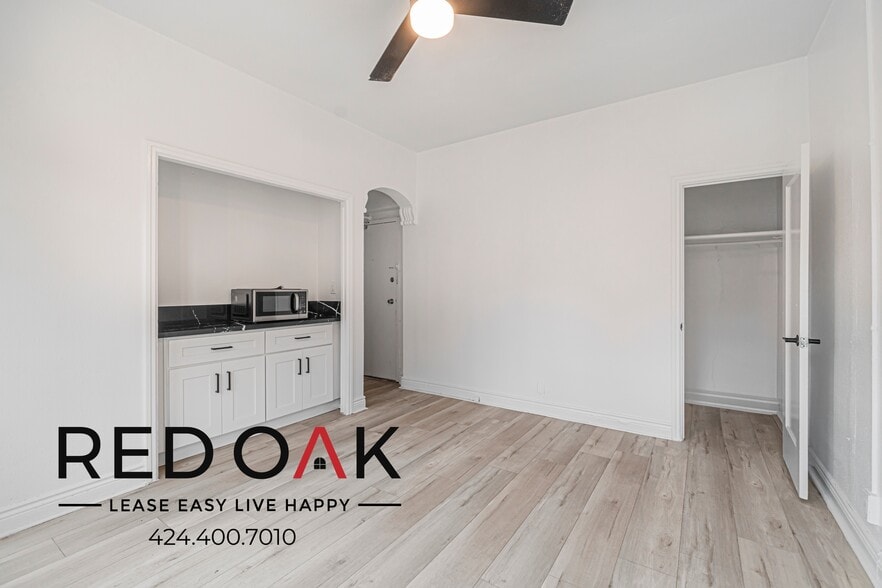 Building Photo - 3471 W 5th St