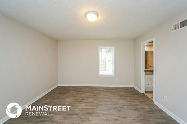 Building Photo - 3378 Hallshire Dr