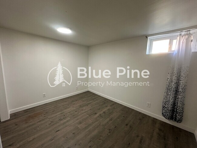 Building Photo - 577-577 Tendoy Dr