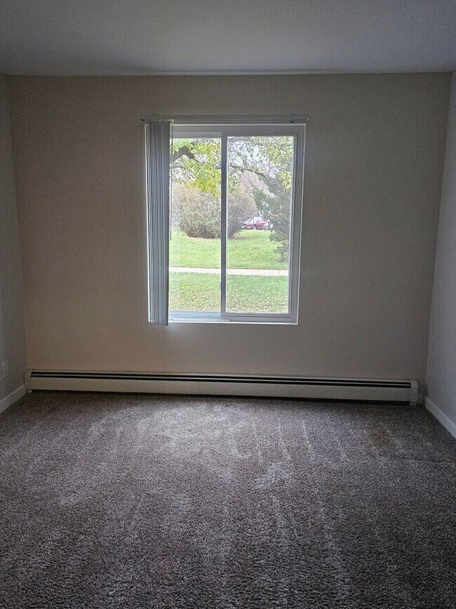 Building Photo - 1500 Light Road