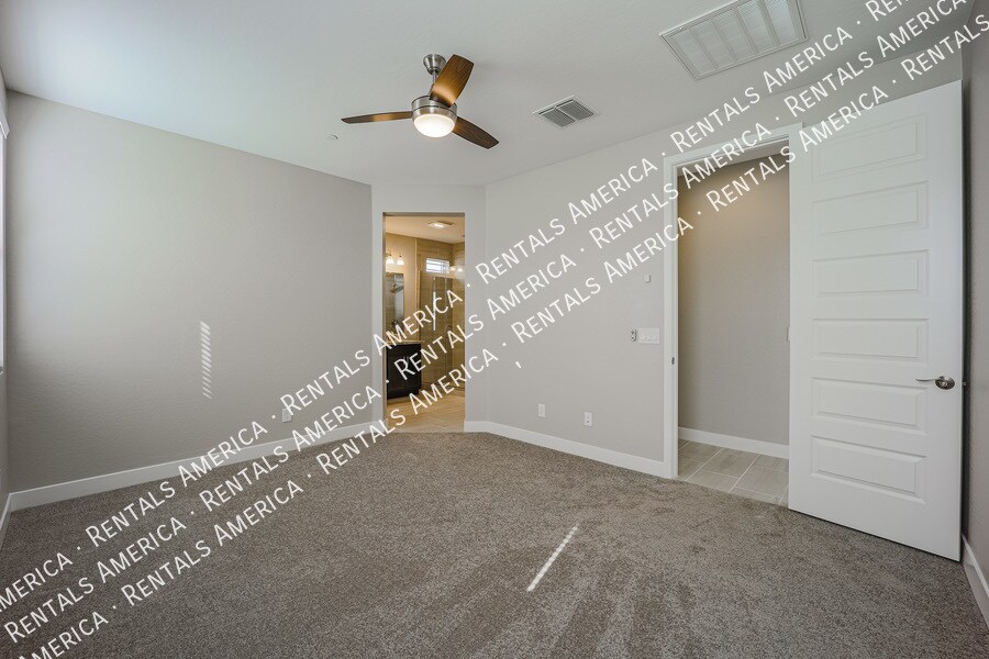 Building Photo - 31880 N 123rd Ln