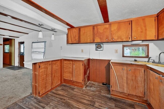 Building Photo - 1305 Ridge Cir