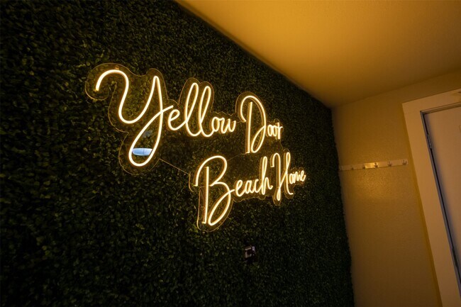 Building Photo - 4017 Avenue M