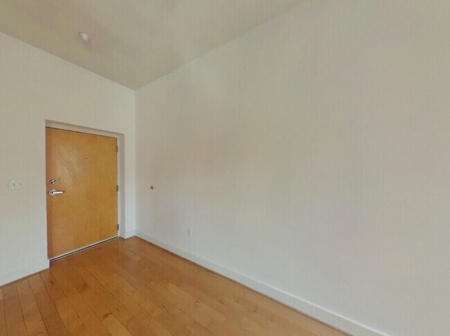 Building Photo - 301 Goshen St