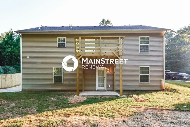 Building Photo - 3 Bedroom Pet-Friendly Home in Rex, GA with Main Street Renewal
