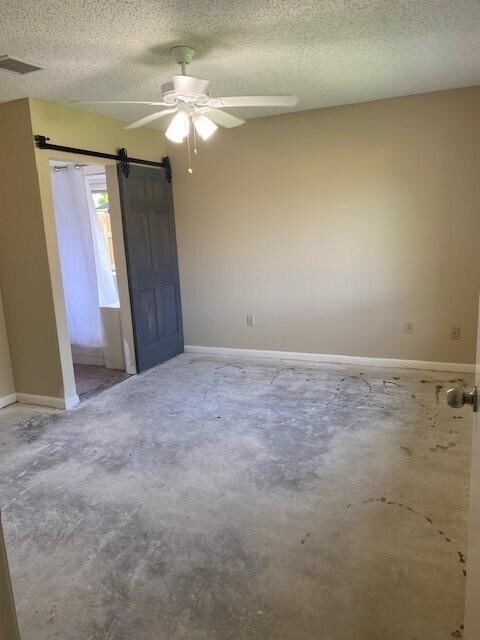 Building Photo - 523 Gleneagles Dr