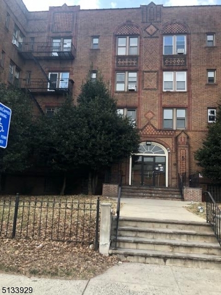Building Photo - 433 Lincoln Ave