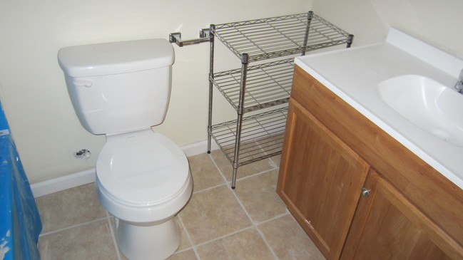 Tile floors in Bathroom - Palmetto Place Apartments