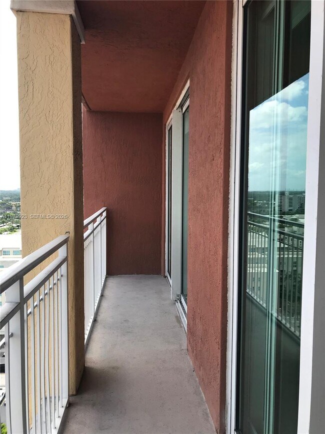 Building Photo - 7350 SW 89th St