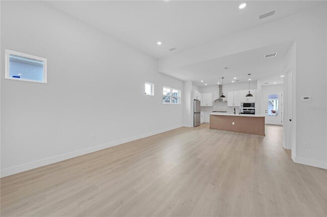 Building Photo - 7267 Kodiak Ln