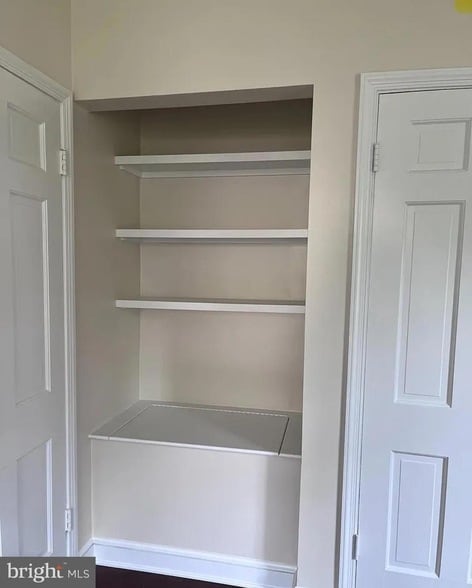 Building Photo - 10512 Norman Ave