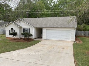 Building Photo - 265 Village Dr