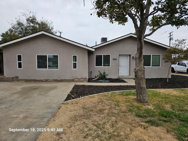 Primary Photo - 4347 W Monte Vista Ave