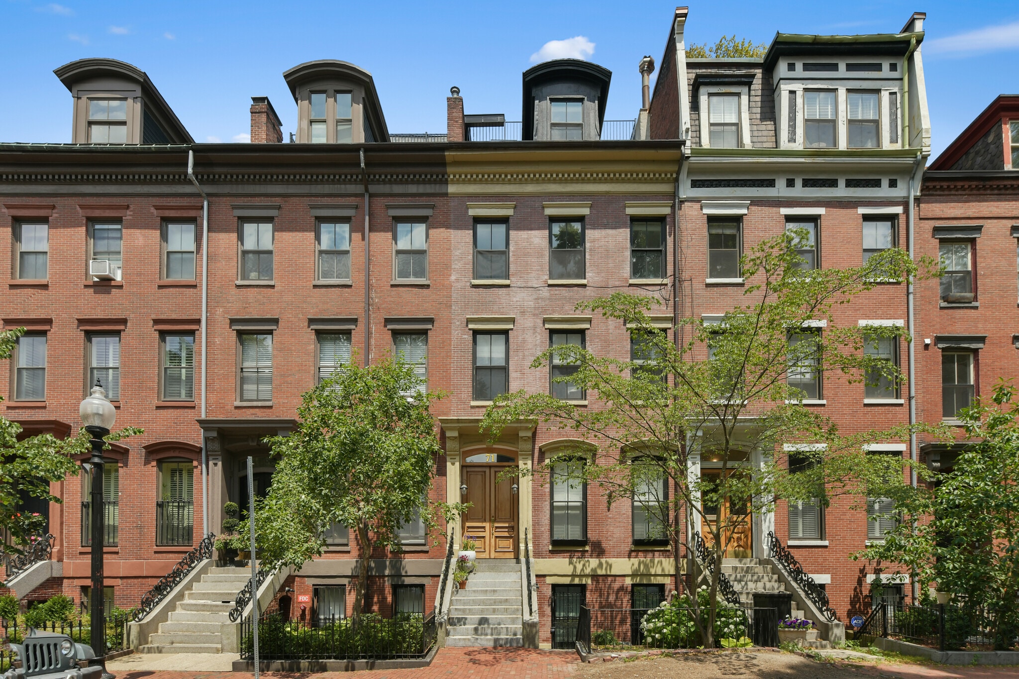 Building Photo - 71 Rutland St
