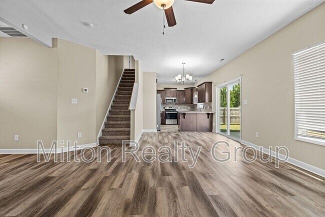 Building Photo - 528 Tip Top Ave