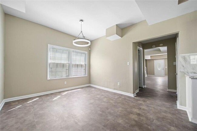 Building Photo - 92 Ormond St SE