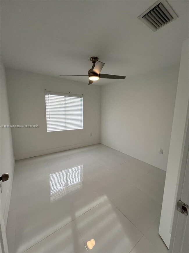 Building Photo - 29905 SW 149th Ct