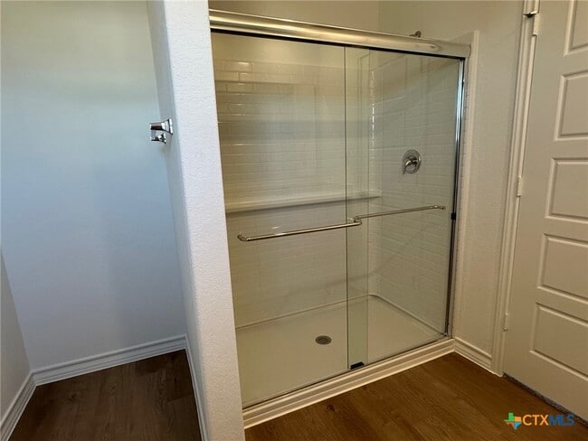 Building Photo - 945 Heartseed Ave