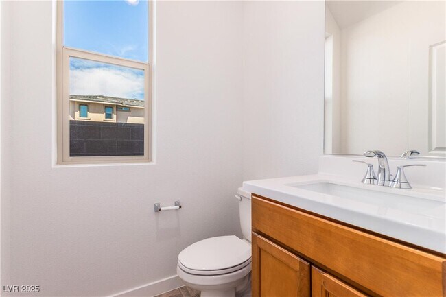 Building Photo - 9692 Jade Rise Ave