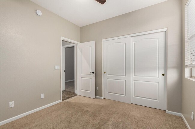 Building Photo - 4326 E Cloudburst Ct