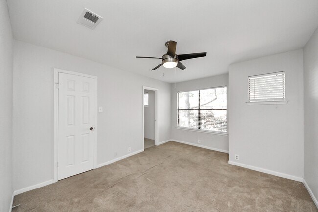 Building Photo - 2468 Bering Dr