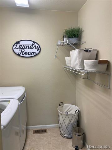 Building Photo - 7122 Golden Acacia Ln