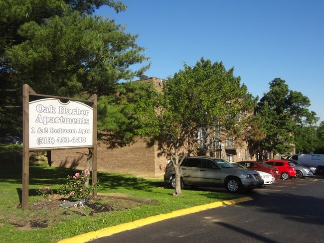 Building Photo - Oak Harbor Apartments