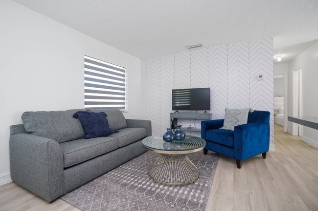 Primary Photo - 20075 SW 87th Pl