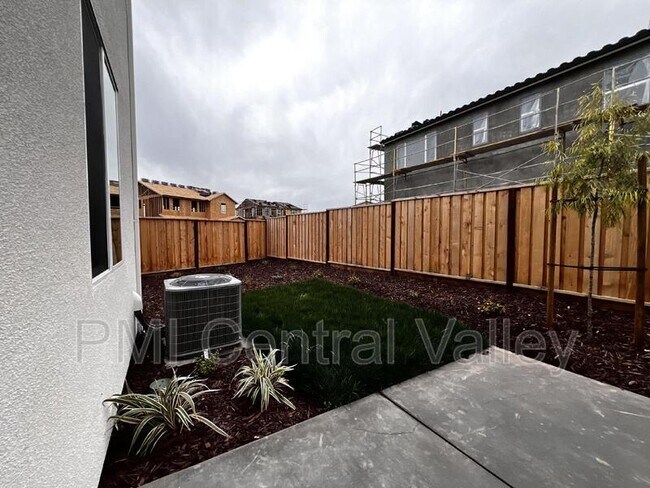 Building Photo - 3275 Hayduke St