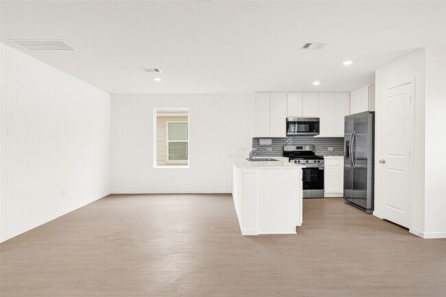 Building Photo - 21523 Willow River Canyon Ln