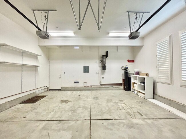 Building Photo - Boat Dock Home | Gated Community | Oxnard ...
