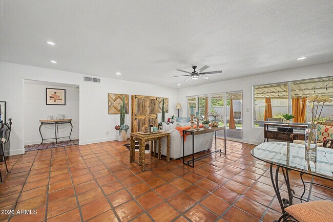 Building Photo - 4718 N 77th Pl