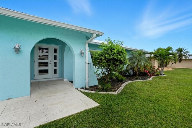 Building Photo - 6163 Plumosa Ave