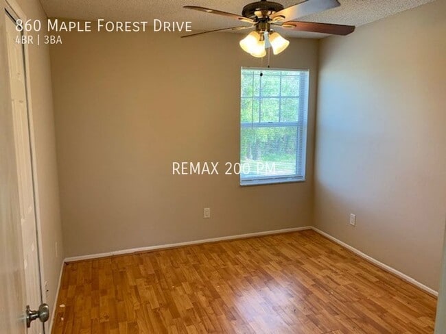 Building Photo - 860 Maple Forest Dr
