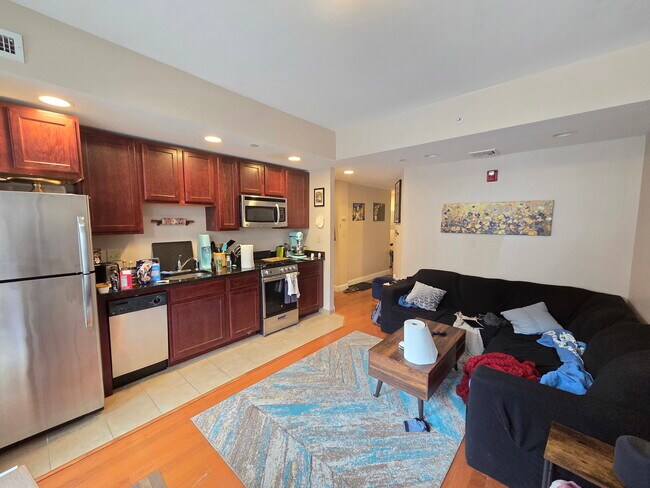 Building Photo - 75 Hancock St