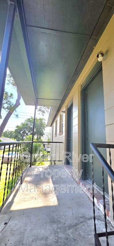 Building Photo - 11620 Charlie Rd